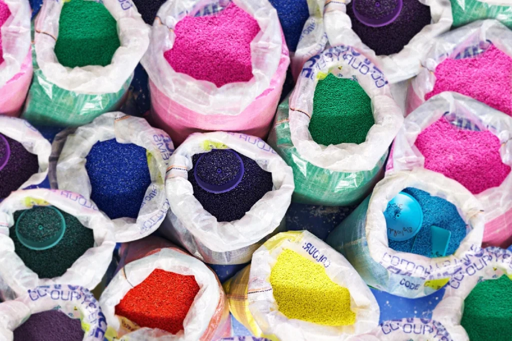 قیمت و خرید انواع رنگدانه مناسب صنایع مستربچ- نیلگون رنگدانه