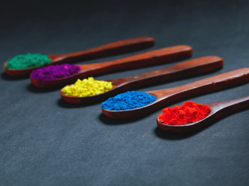 رنگدانه های گران تر یا کمیاب