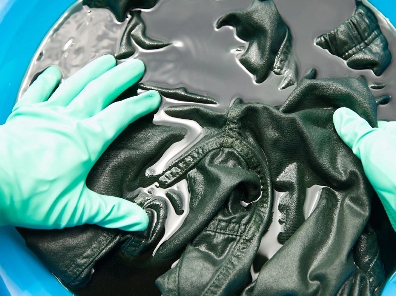 چه چیزی رنگ را روی پلیاستر و نایلون ماندگارتر میکند؟ چه چیزی رنگ را روی پلیاستر و نایلون ماندگارتر میکند؟