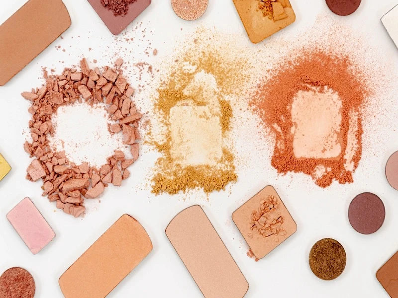 چالش‌های پایداری رنگدانه ها در فرمولاسیون کرم های رنگی آرایشی